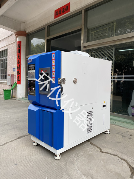 小型恒溫恒濕試驗箱圖片 小型恒溫恒濕試驗箱圖片
